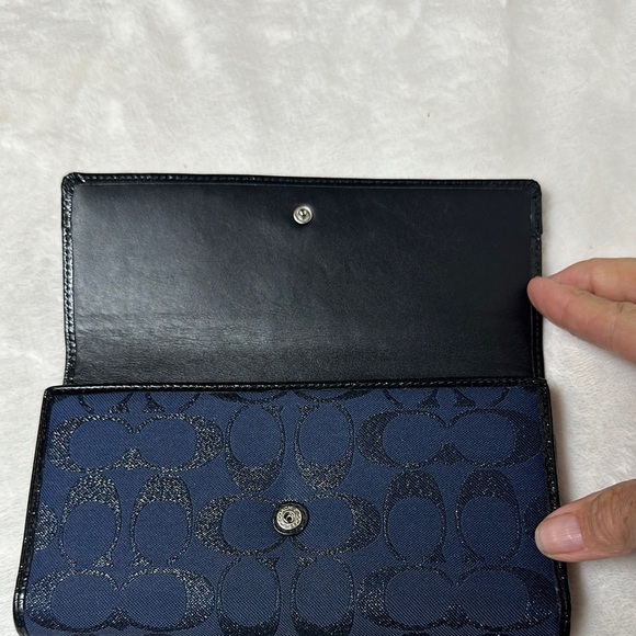 Coach Signature Ashley Navy Blue Shimmer Sparkle Snap Closure Full Size Wallet - Picture 5 of 10